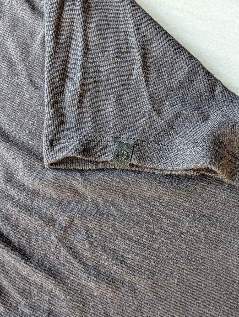 LULULEMON ribbed long sleeved tee S XS